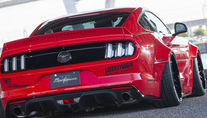 Ngam “ngua hoang” Ford Mustang Liberty Walk sieu khung-Hinh-7